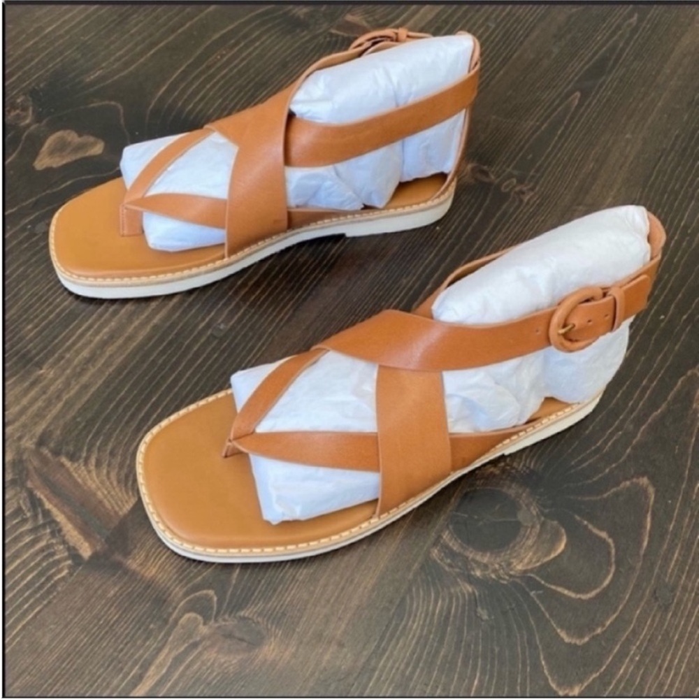 NEW Vince Morris Strappy Flat Sandal 8.5 - Picture 8 of 10